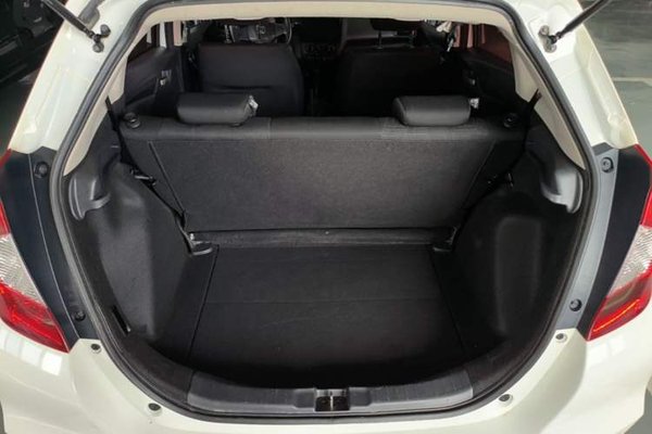 Honda Fit 2018, 67500 км, за 7589 USD - фото 22