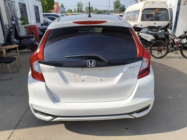 Honda Fit 2018, 69300 км, за 8260 USD