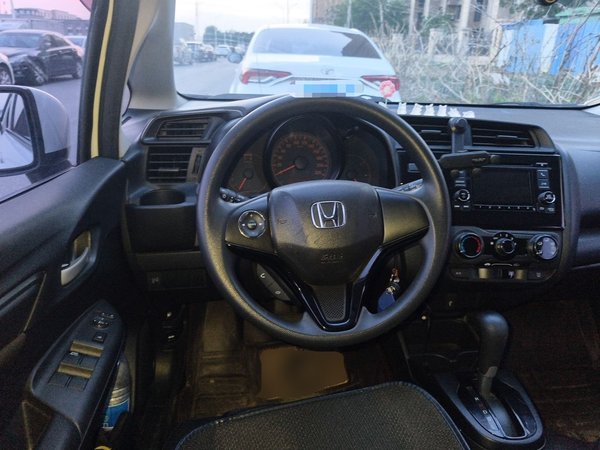 Honda Fit 2018, 69300 км, за 5809 USD - фото 11