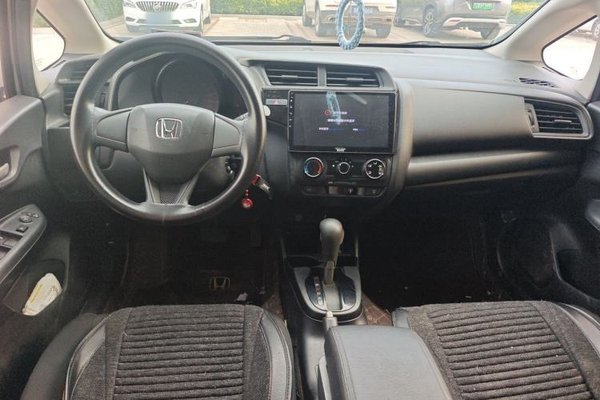 Honda Fit 2018, 76700 км, за 6156 USD - фото 9