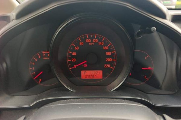 Honda Fit 2018, 76700 км, за 6156 USD - фото 11