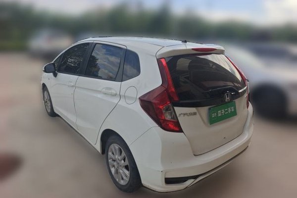 Honda Fit 2018, 76700 км, за 6156 USD