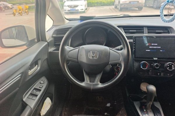 Honda Fit 2018, 76700 км, за 6156 USD - фото 10