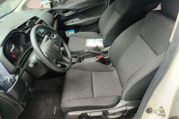 Honda Fit 2018, 79500 км, за 7583 USD - фото 12