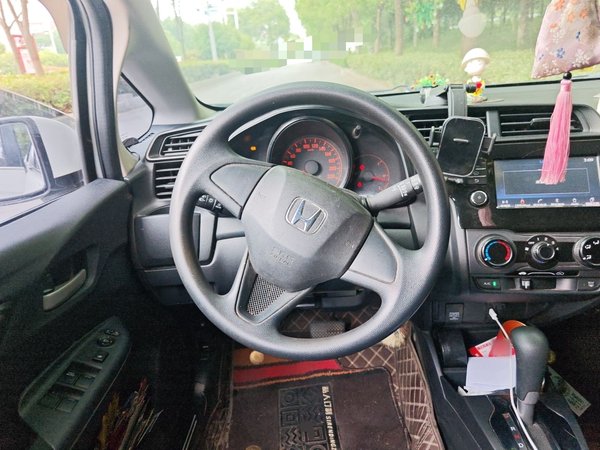 Honda Fit 2018, 83400 км, за 6037 USD - фото 11