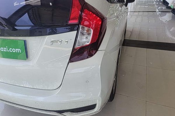 Honda Fit 2020, 99400 км, за 7643 USD - фото 9