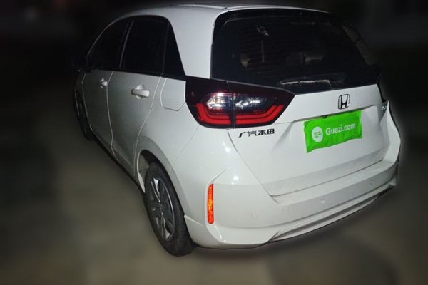 Honda Fit 2021, 10800 км, за 7246 USD