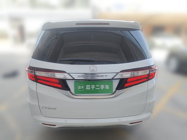 Honda Odyssey 2015, 197800 км, за 12556 USD