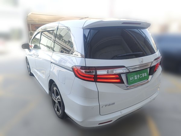 Honda Odyssey 2015, 197800 км, за 12556 USD