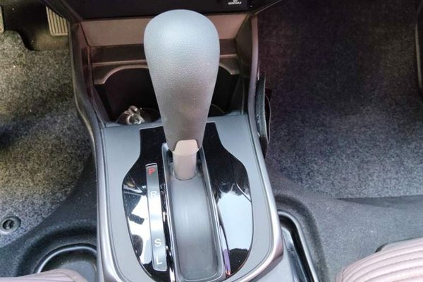 Honda Greiz 2016, 30900 км, за 5677 USD - фото 15