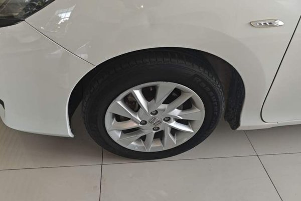 Honda Greiz 2016, 87700 км, за 7043 USD - фото 8