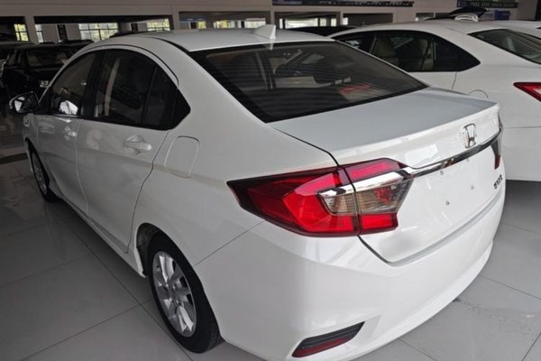 Honda Greiz 2016, 87700 км, за 7043 USD