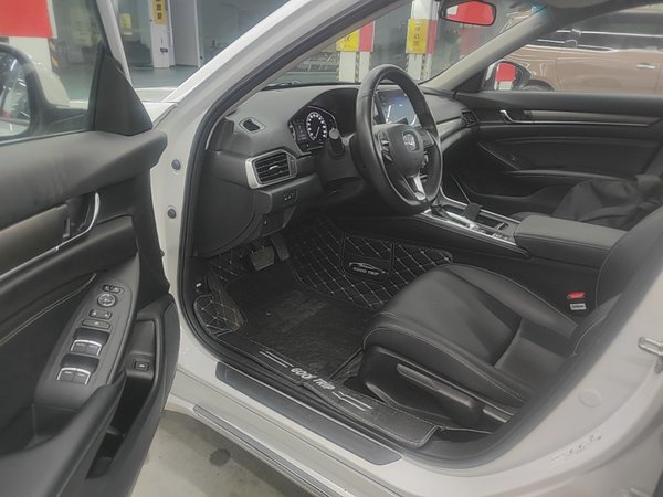 Honda Inspire 2019, 19600 км, за 14559 USD - фото 19