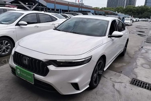 Honda Inspire · 2023 год