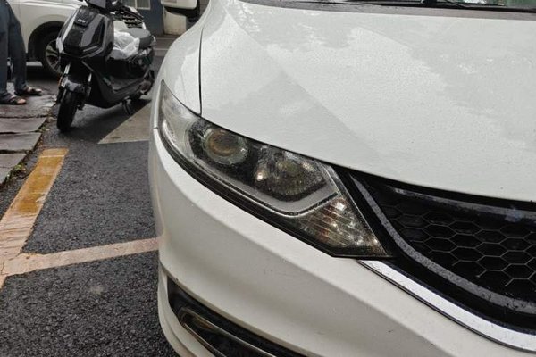 Honda Jade 2013, 187400 км, за 7817 USD
