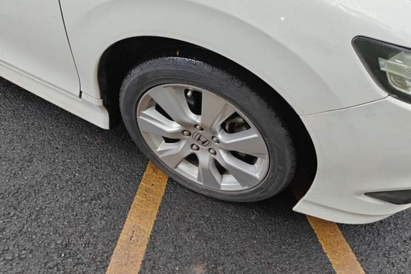 Honda Jade 2013, 187400 км, за 7817 USD