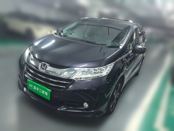 Honda Odyssey · 2015 год