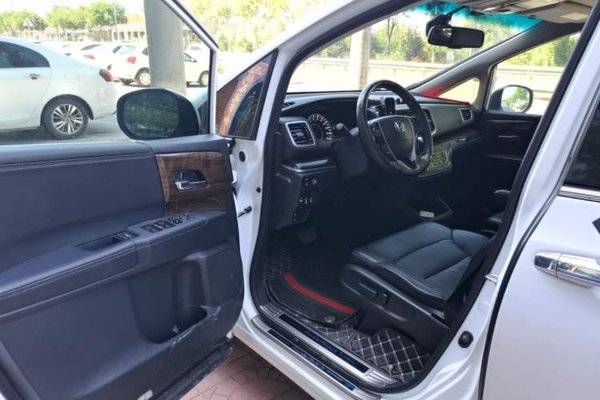 Honda Odyssey 2015, 148200 км, за 15469 USD - фото 18