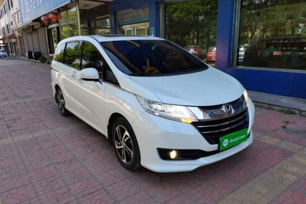 Honda Odyssey 2015, 148200 км, за 15469 USD