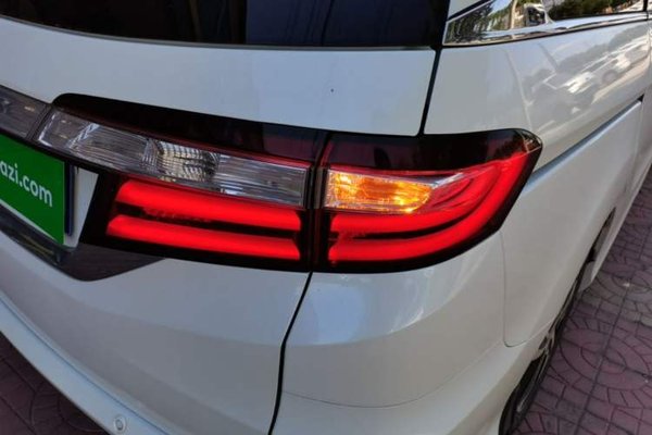 Honda Odyssey 2015, 148200 км, за 15469 USD - фото 9
