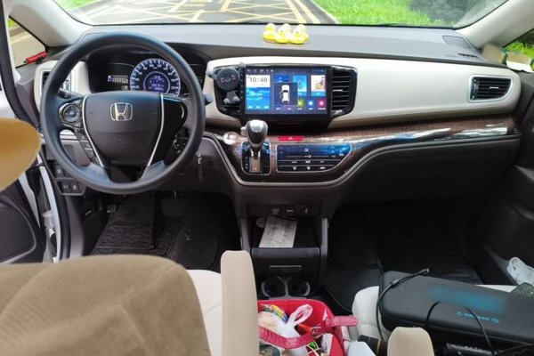 Honda Odyssey 2015, 93100 км, за 9949 USD - фото 9