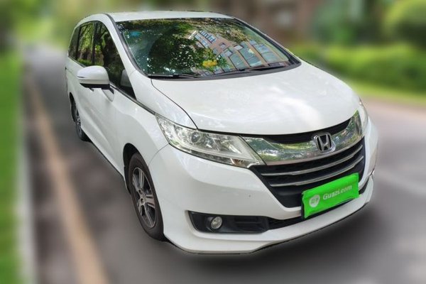 Honda Odyssey 2015, 93100 км, за 9949 USD
