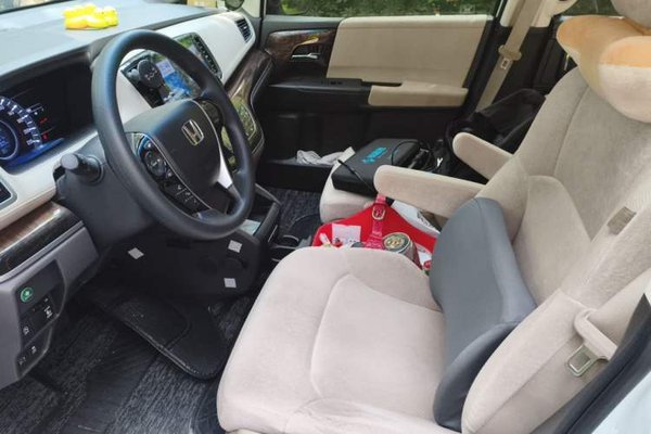 Honda Odyssey 2015, 93100 км, за 9949 USD - фото 15
