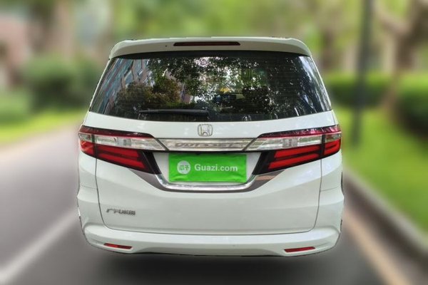 Honda Odyssey 2015, 93100 км, за 9949 USD