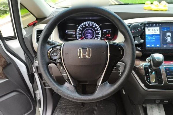 Honda Odyssey 2015, 93100 км, за 9949 USD - фото 10