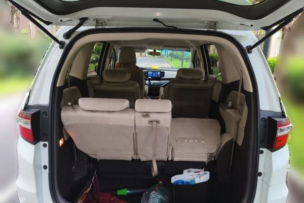 Honda Odyssey 2015, 93100 км, за 9949 USD - фото 19