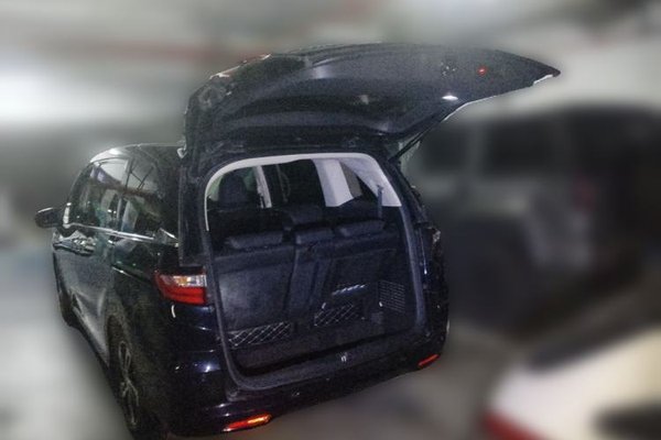 Honda Odyssey 2017, 97600 км, за 13960 USD - фото 19