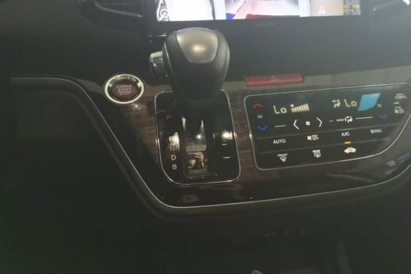 Honda Odyssey 2017, 48300 км, за 18169 USD - фото 18
