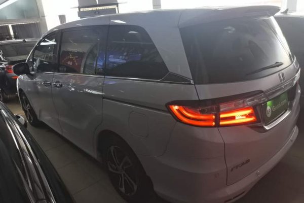 Honda Odyssey 2017, 48300 км, за 18169 USD