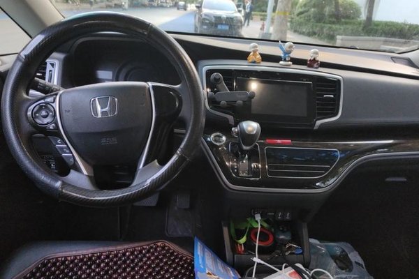 Honda Odyssey 2018, 147500 км, за 17046 USD - фото 10