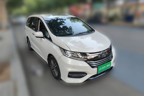 Honda Odyssey 2018, 147500 км, за 17046 USD