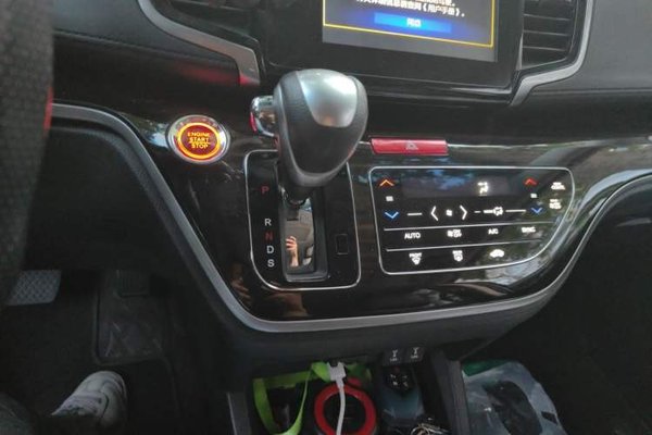 Honda Odyssey 2018, 147500 км, за 17046 USD - фото 15