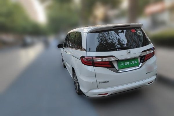 Honda Odyssey 2018, 147500 км, за 17046 USD