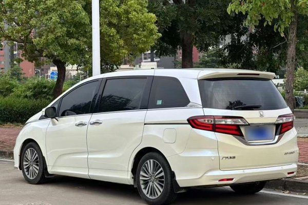 Honda Odyssey 2018, 69600 км, за 17149 USD - фото 6