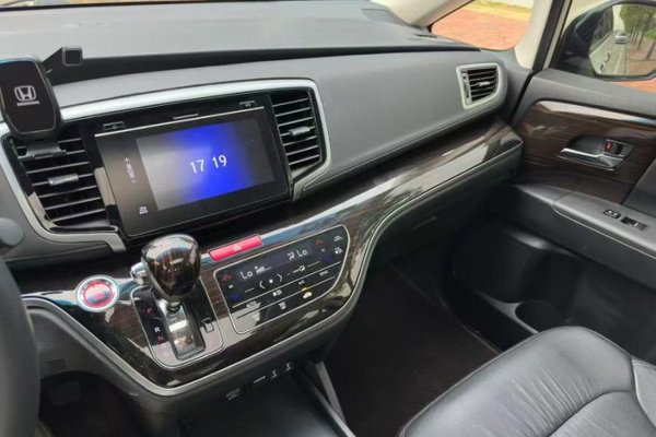 Honda Odyssey 2018, 69600 км, за 17149 USD - фото 20