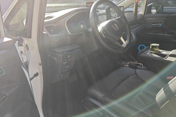 Honda Odyssey 2024, 26100 км, за 29465 USD - фото 17