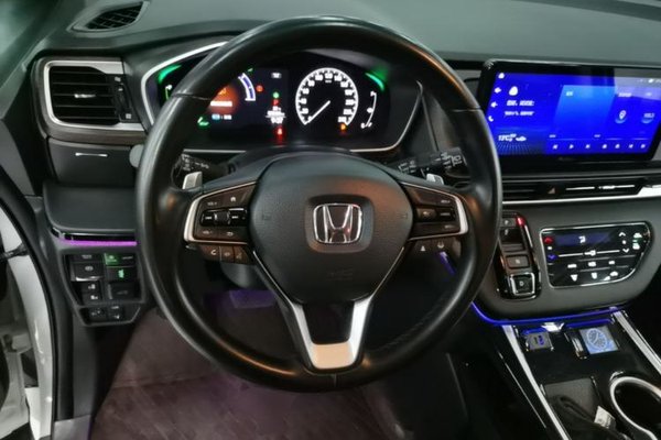 Honda Odyssey 2024, 55700 км, за 24184 USD - фото 13