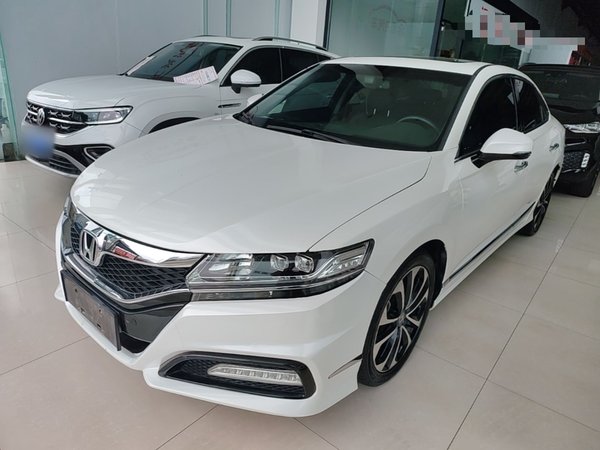Honda Spirior · 2015 год