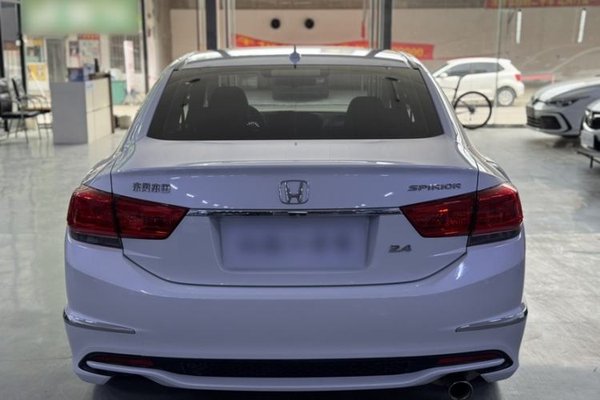 Honda Spirior 2015, 72600 км, за 11925 USD