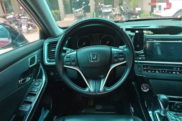 Honda Spirior 2015, 175100 км, за 8143 USD - фото 9