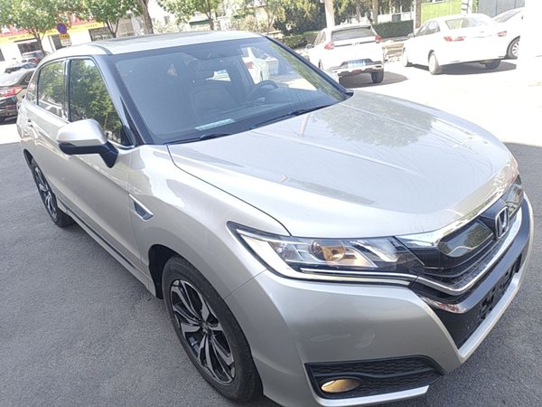 Honda UR-V 2017, 77400 км, за 12959 USD