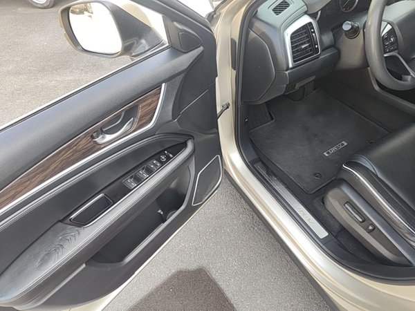 Honda UR-V 2017, 77400 км, за 12959 USD - фото 19