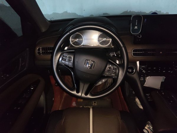 Honda UR-V 2023, 17100 км, за 30922 USD - фото 11