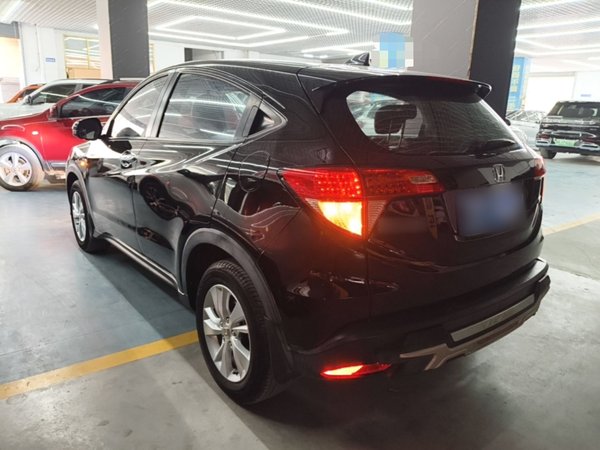 Honda Vezel 2015, 52500 км, за 8358 USD