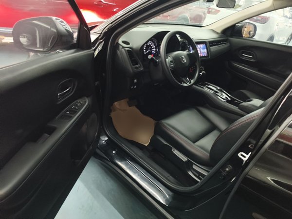 Honda Vezel 2015, 52500 км, за 8358 USD - фото 19