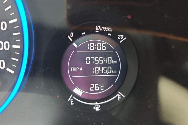 Honda Vezel 2015, 75500 км, за 5914 USD - фото 13
